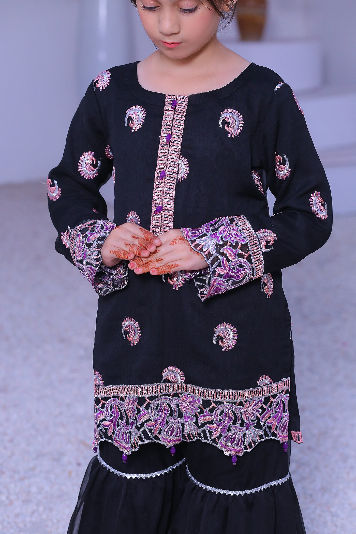 3 piece Black Embroidered Chiffon Gharara Suit with Baby Pink Chiffon Dupatta & Silver Laces.(Stitch)