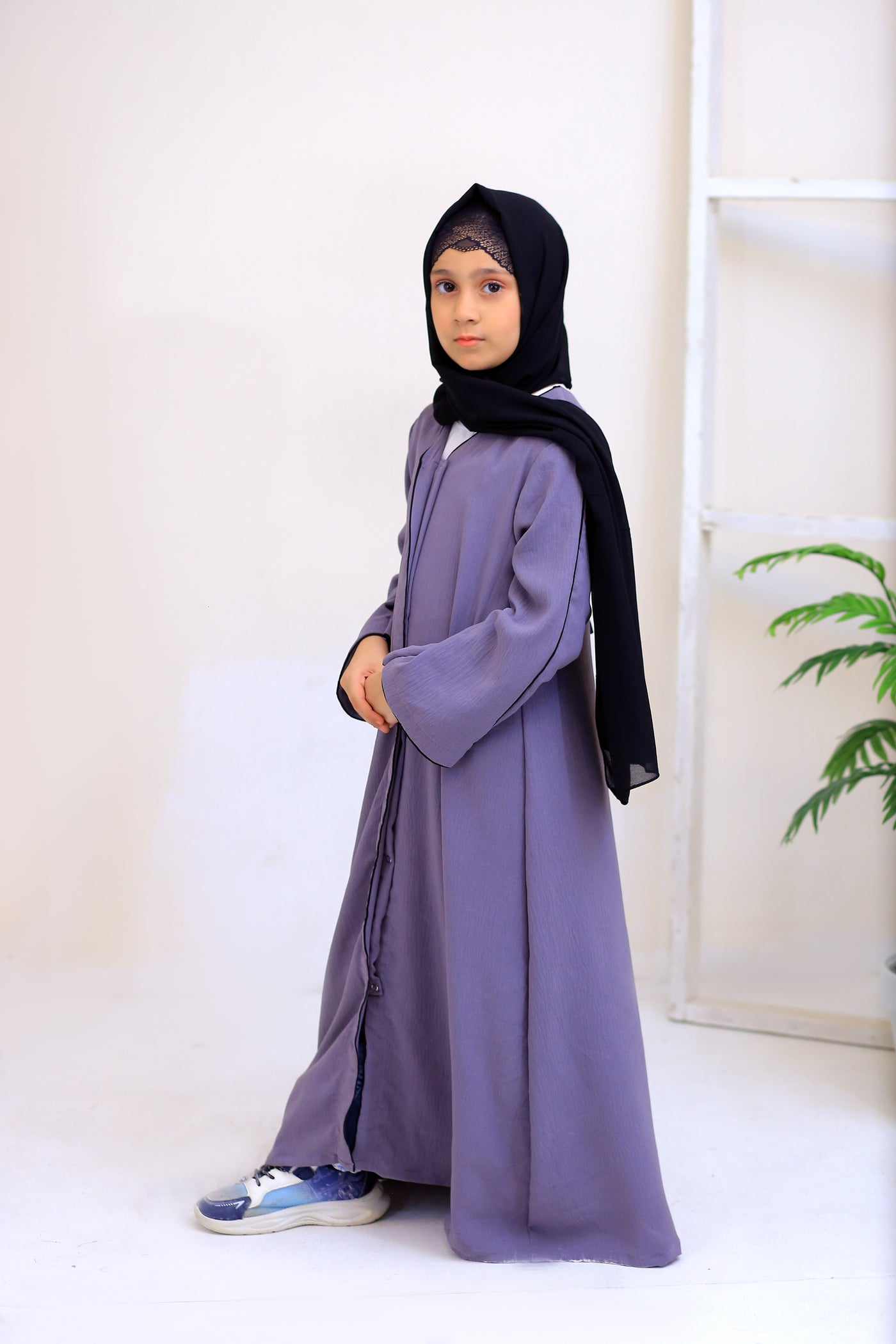 Grey CEY Fabric Abaya.(Stitch)