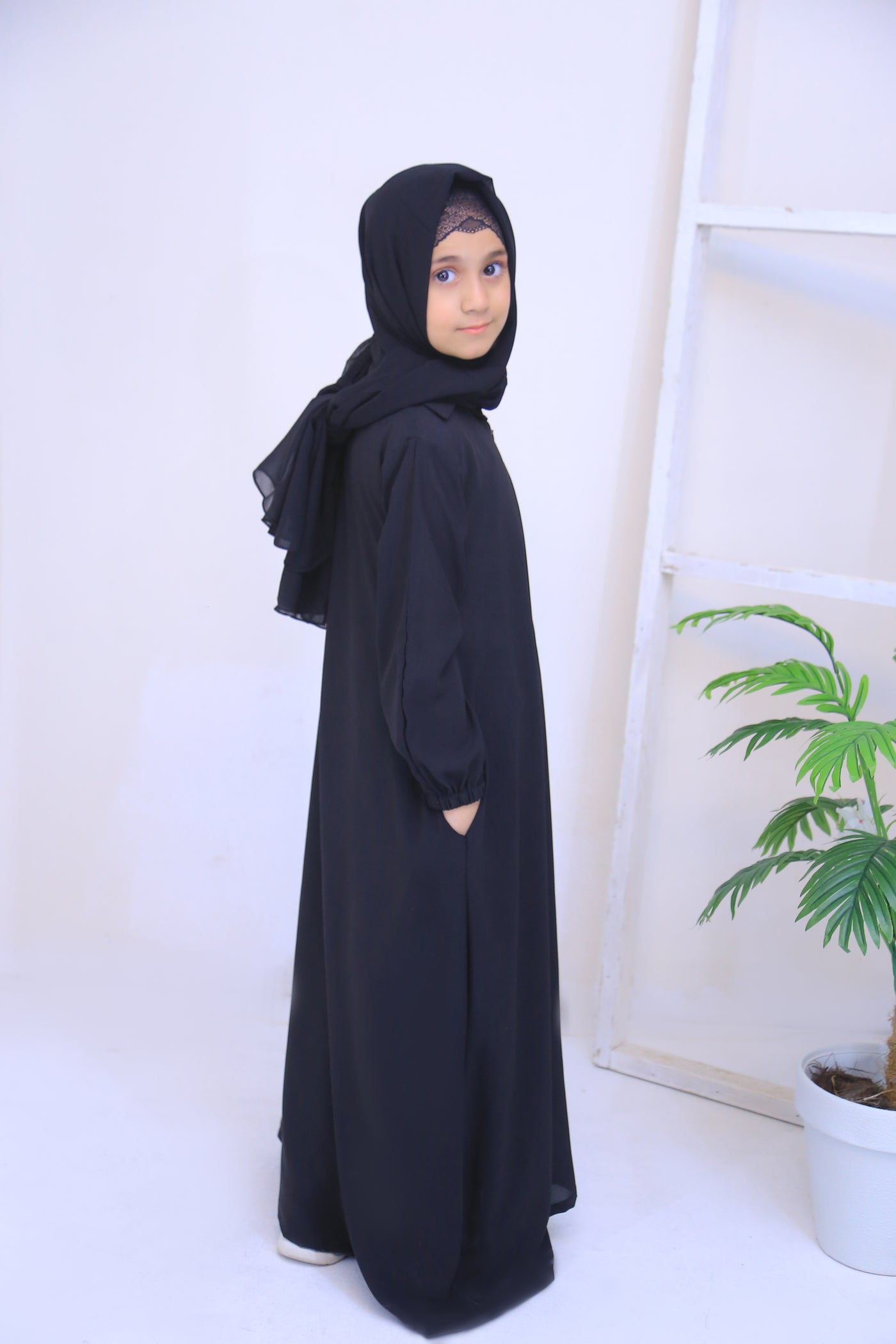 Black Nida Fabric Abaya.(Stitch)